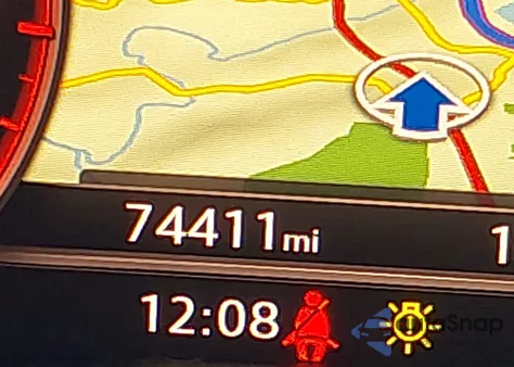 2018 Audi Q5 2.0T Premium/2.0T Tech Premium z USA, uszkodzony, nr VIN WA1BNAFY4J2237636